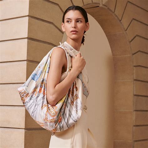 sac harnais hermes|hermes harnais de coeur scarf.